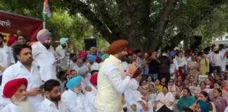 ਚੋਣ ਕਮਿਸ਼ਨ ਦਫ਼ਤਰ ਵੱਲ ਵਧੇ ਪੰਜਾਬ ਕਾਂਗਰਸੀ, ਪੁਲੀਸ ਨੇ ਪਾਣੀ ਦੀਆਂ ਬੁਛਾੜਾਂ ਮਾਰੀਆਂ