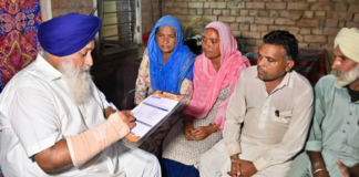 2027 ਦੀਆਂ ਚੋਣਾਂ ਲਈ ਸੁਖਬੀਰ ਬਾਦਲ ਨੇ ਵਜਾਇਆ ਚੋਣ ਬਿਗਲ, ਘਰ-ਘਰ ਪਹੁੰਚ ਕੇ ਭਰੇ ਫੀਡਬੈਕ ਫਾਰਮ